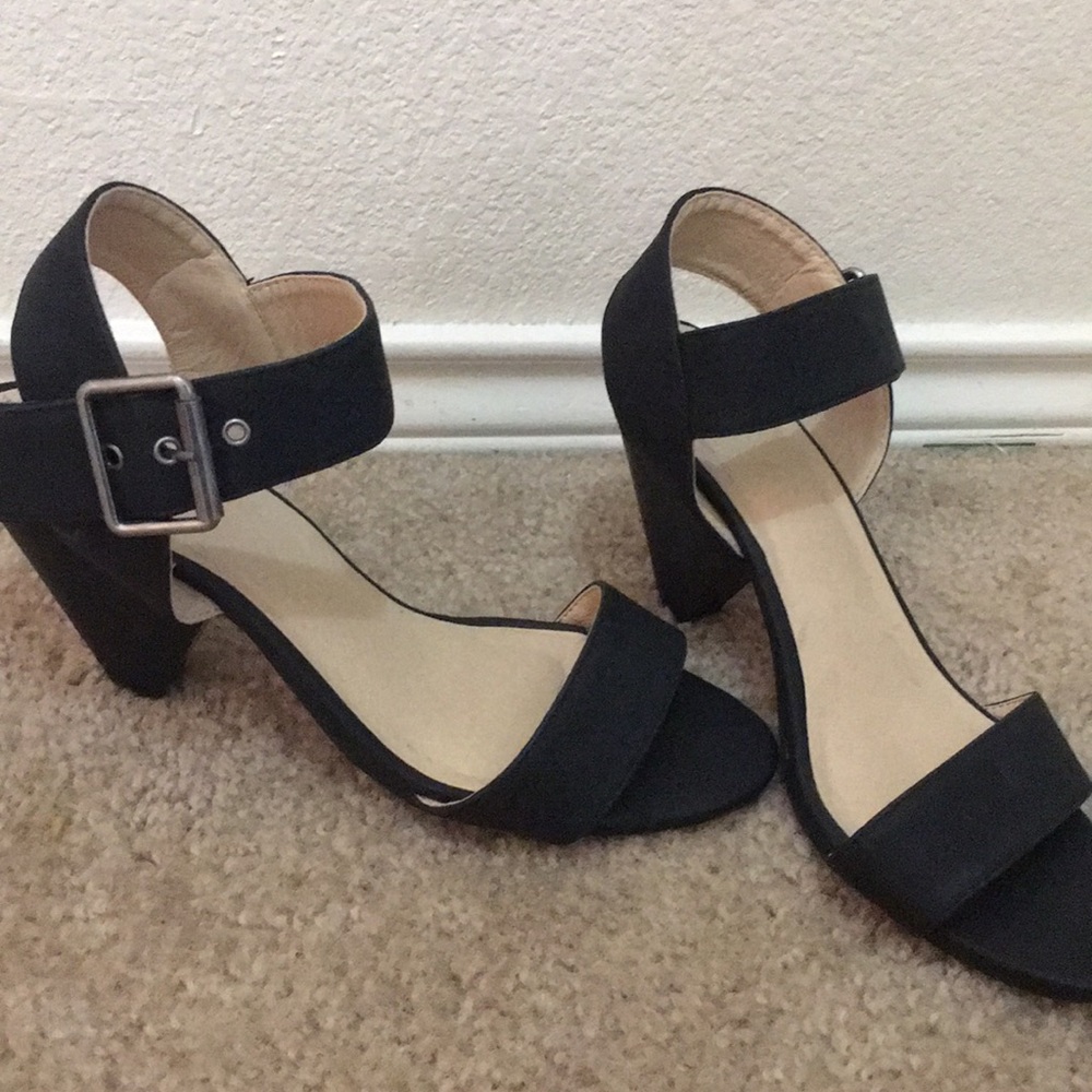 Heeled sandals! open to offers